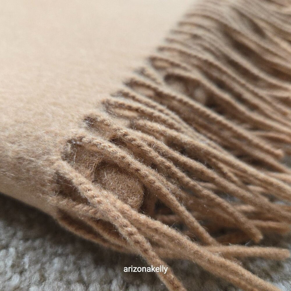 Kiltane of Scotland 100% Cashmere Oversized Scarf Wrap Tan Camel - Picture 11 of 16